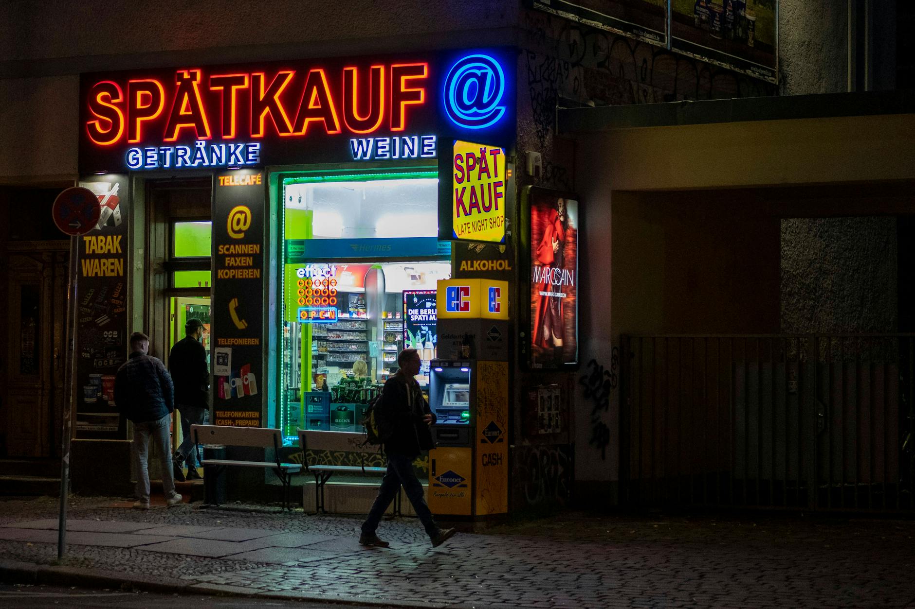 <em>Späti</em> in Prenzlauer Berg. 