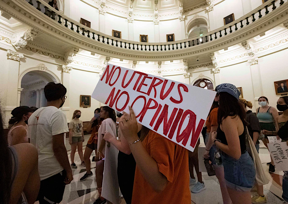 Demonstrationen in Texas: Auch Menschen ohne Uterus machen immer wieder Gesetze für welche mit.