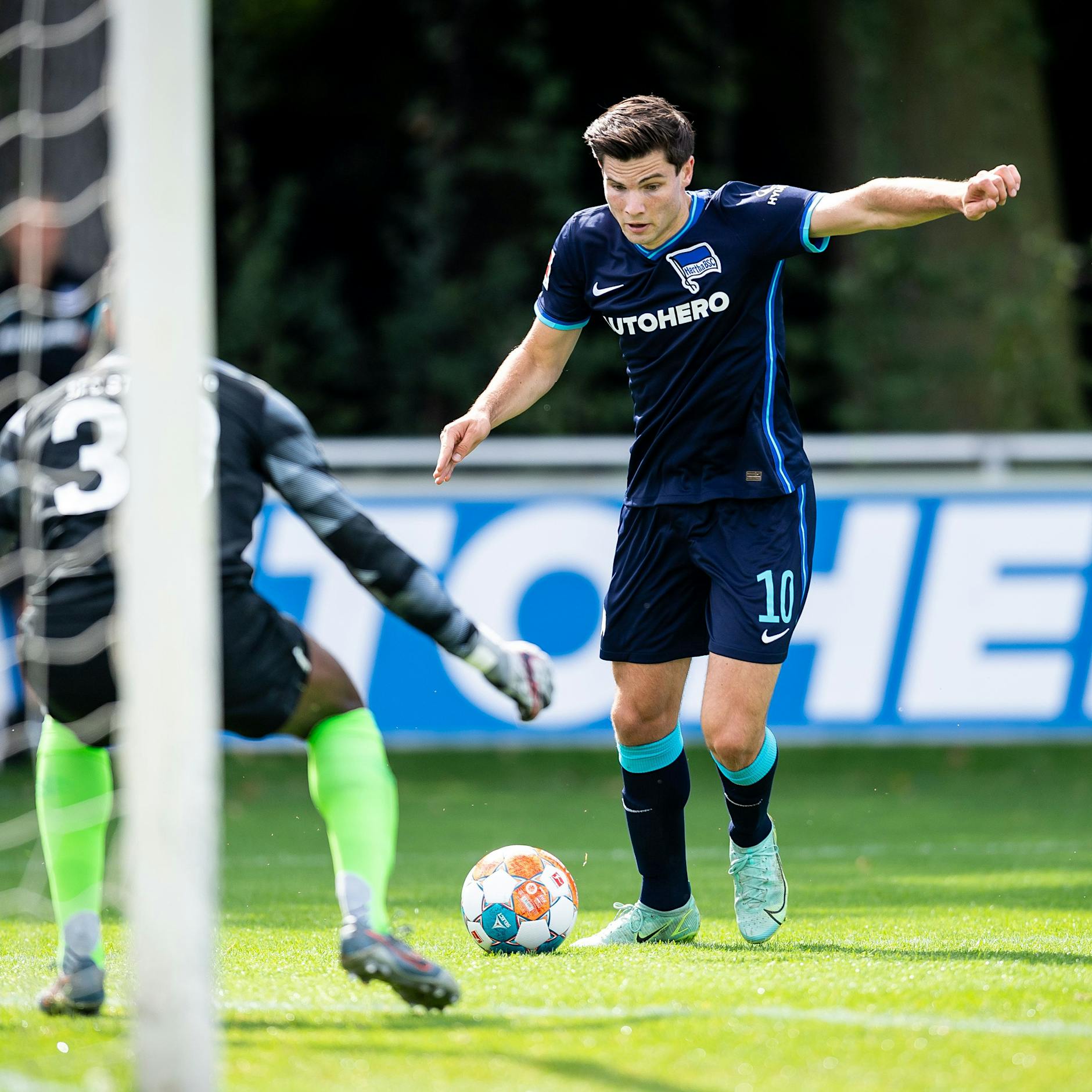 Ajax-Juwel: Herthas Ekkelenkamp schießt nicht nur sauber, sondern rein!