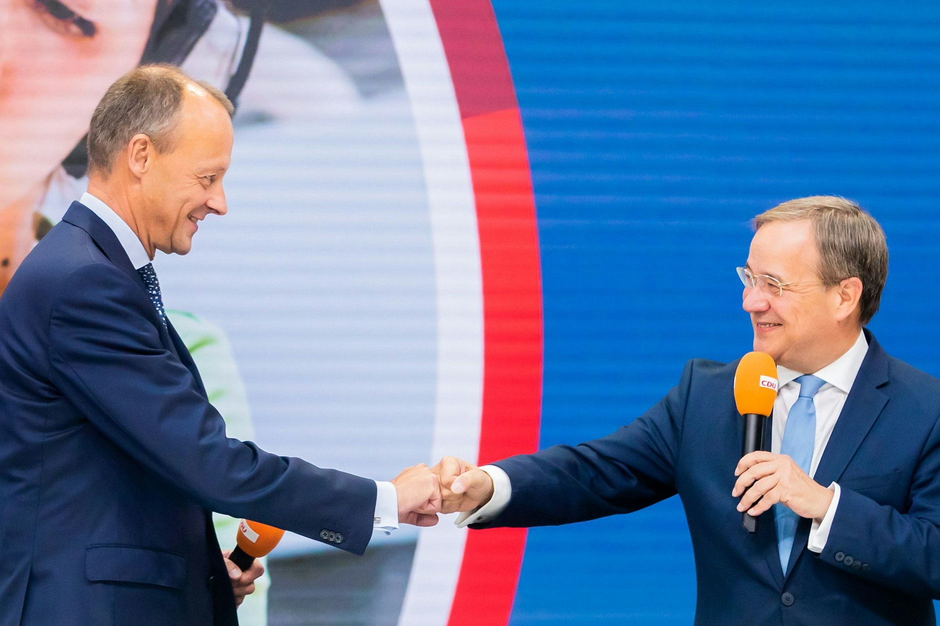 Armin Laschet (r.), CDU-Kanzlerkandidat, und Teamkollege Friedrich Merz, ehemaliger Unionsfraktionschef.