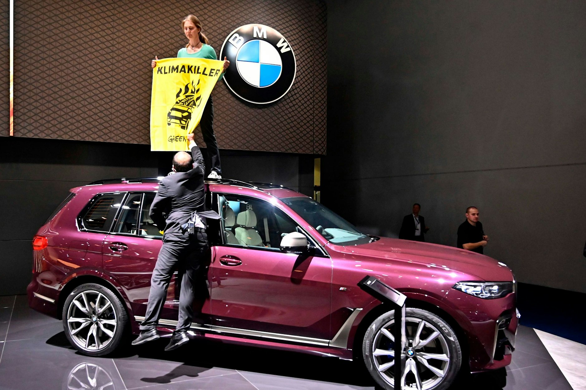 „Klimakiller“: So die Bezichtigung von Greenpeace gegenüber großen deutschen Autokonzernen (Archivbild).&nbsp;
