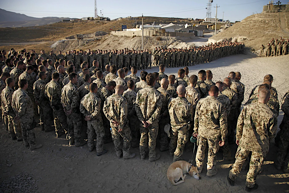 Deutsche Bundeswehrsoldaten bei einem Appel 2012 in Nord-Afghanistan.
