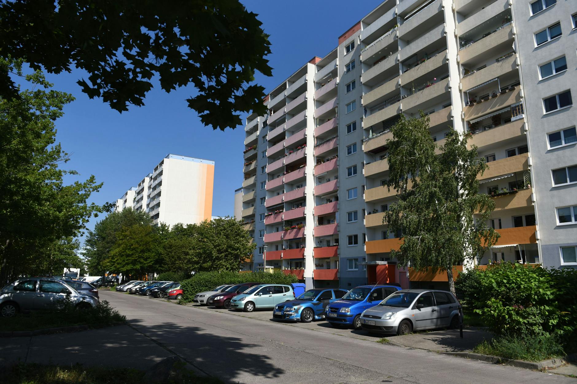 Ein Wohnblock im Kosmosviertel.