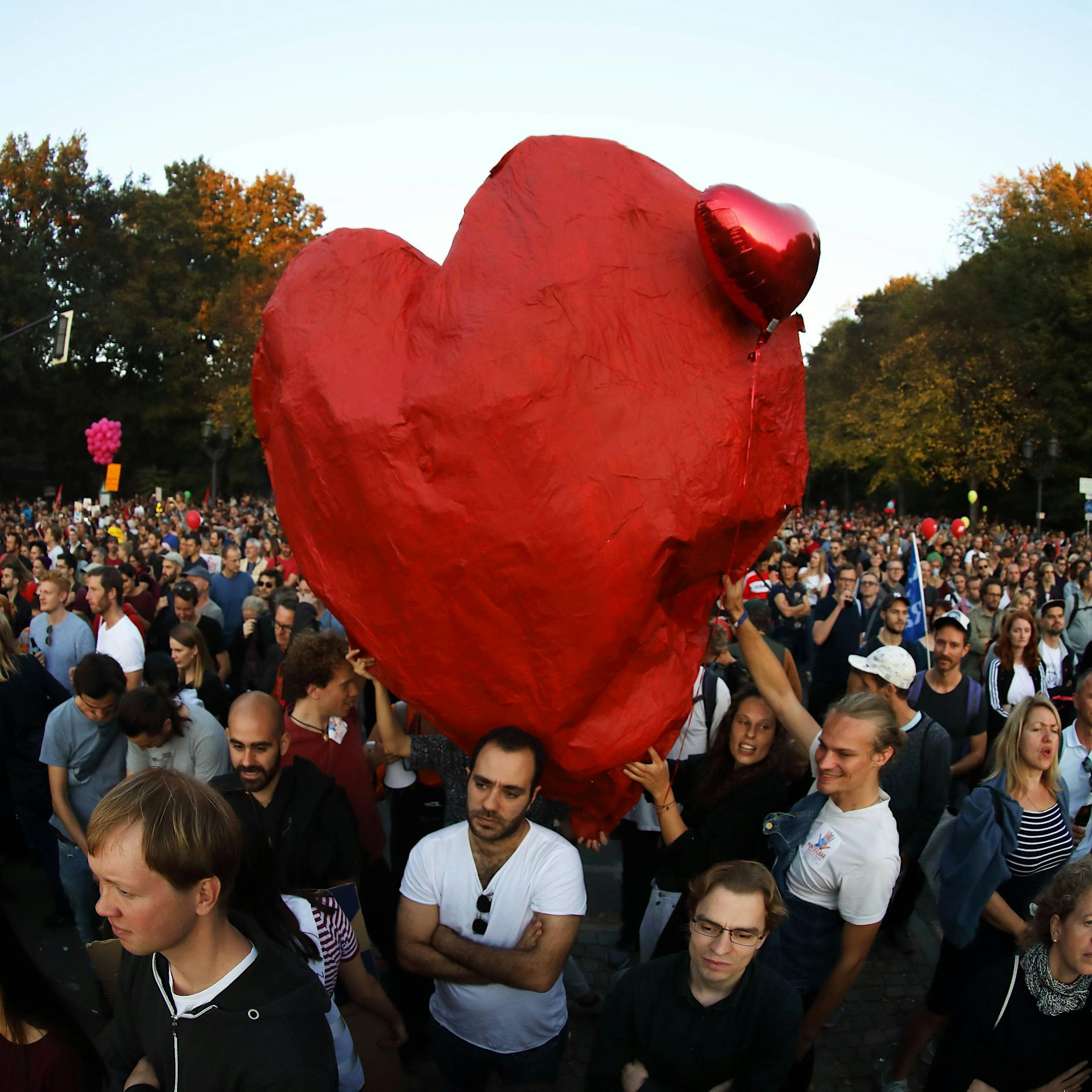 Zehntausende demonstrieren heute in Berlin – Achtung, DIESE Straßen sind gesperrt!