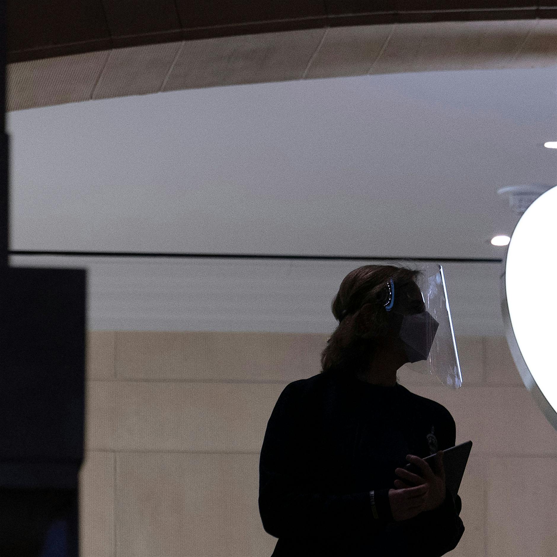 Nach dem erfolgreichen Protest gegen Apple bleibt Edward Snowden kämpferisch