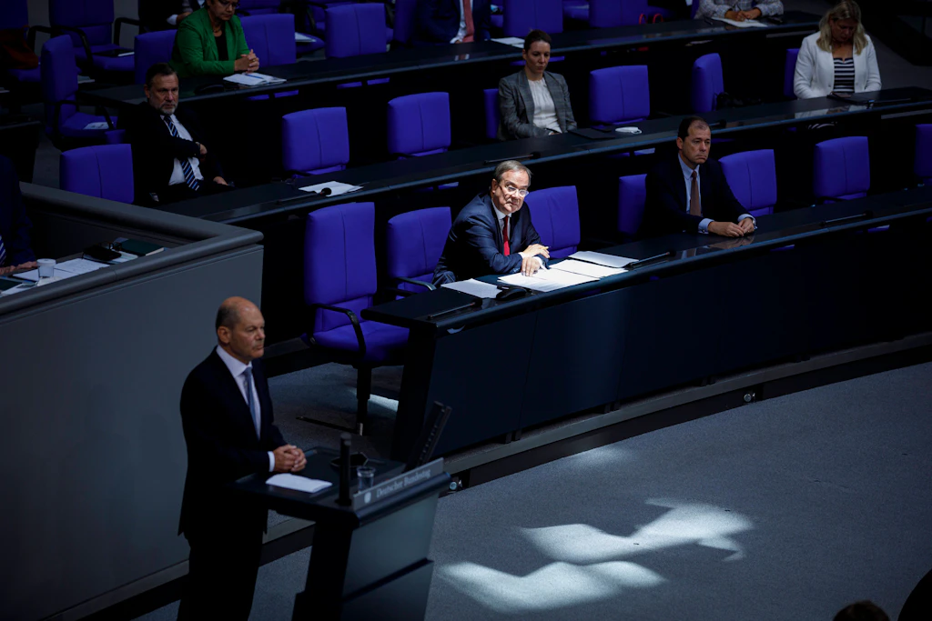 Wahl-Umfrage: Union stürzt auf Tiefstwert von 19 Prozent, SPD bei 25 Prozent