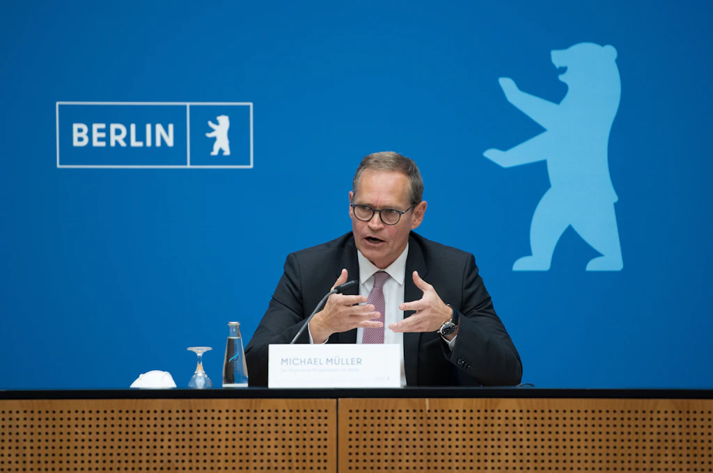 Senat schiebt Entscheidung zu 2G oder 3G auf die lange Bank