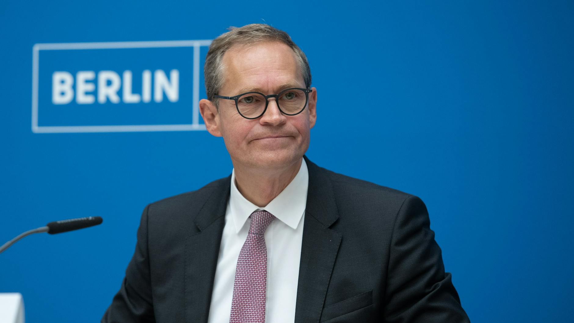 Details zu Wohnungsbeständen wie Kaufpreis nannte Müller auch auf Nachfrage nicht.