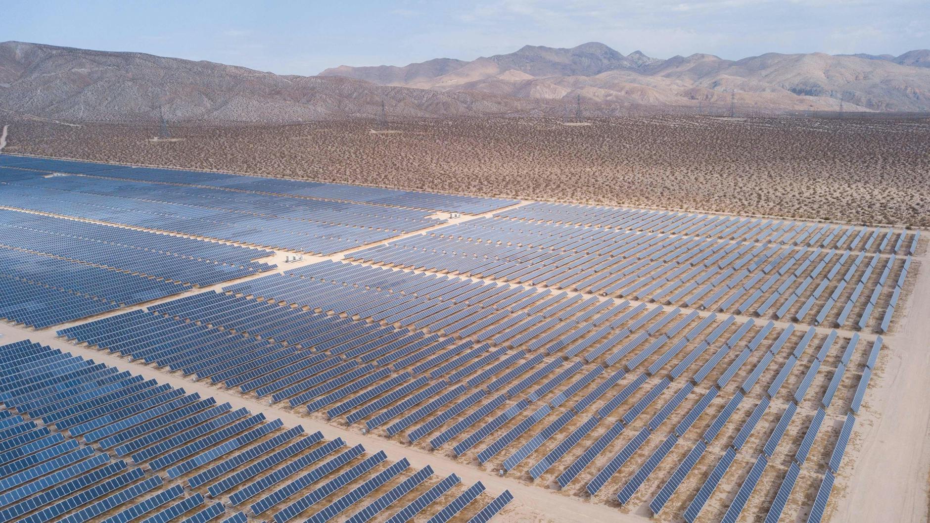 Ein Solarkraftwerk in Kern County, Kalifornien.