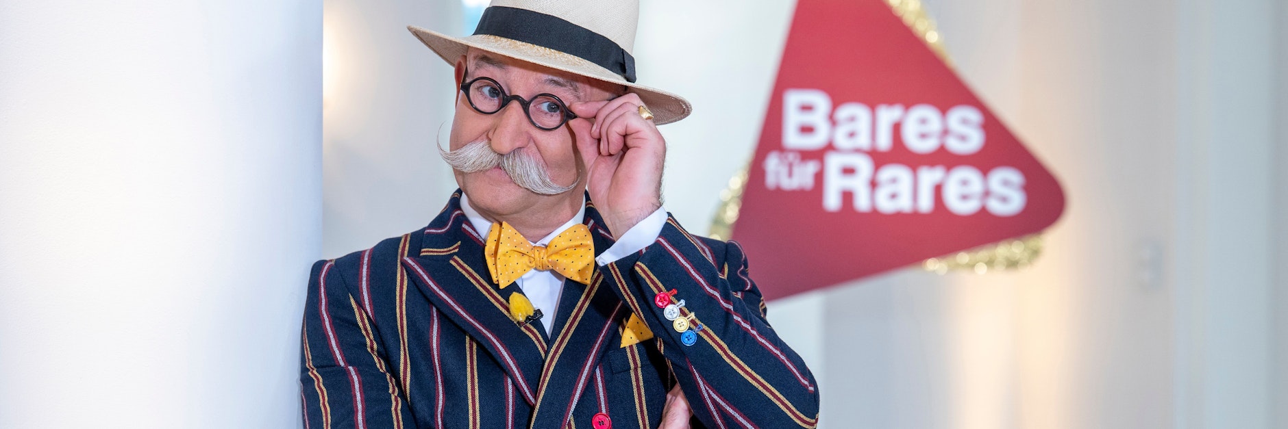 „Bares für Rares“-Moderator Horst Lichter verrät, wie aufwändig die Show produziert wird.