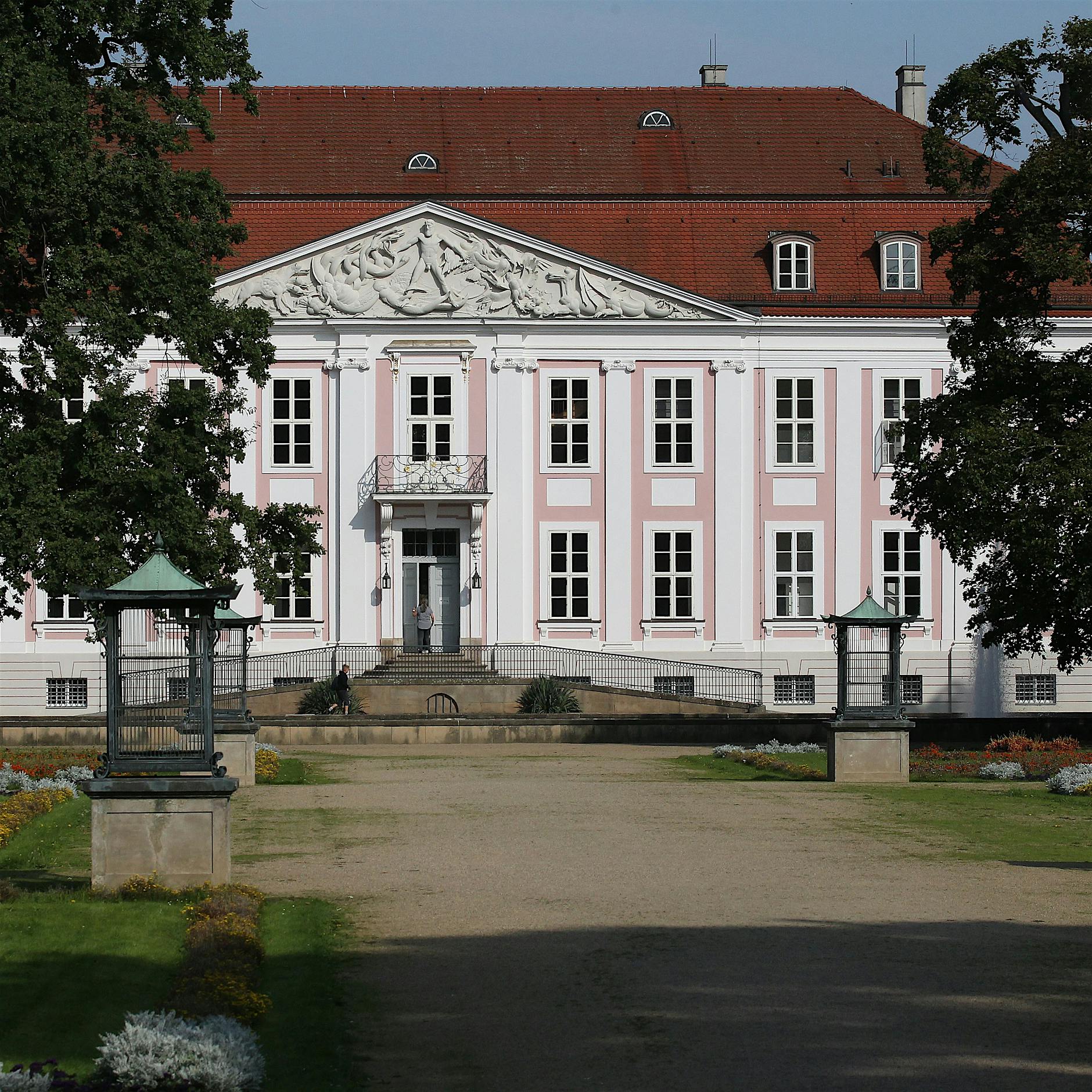 Vom Piraten erbaut: Das Geheimnis von Schloss Friedrichsfelde
