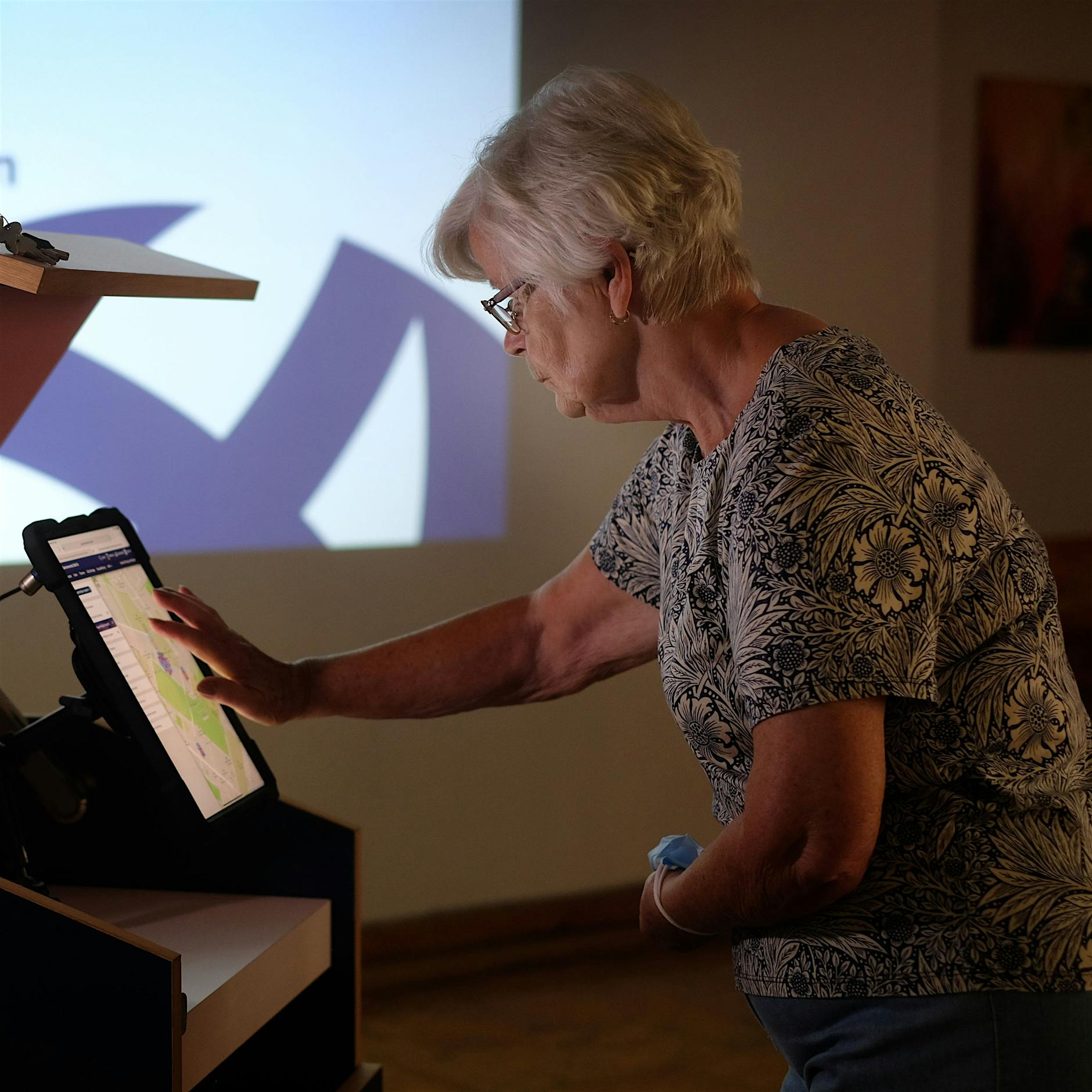 Gärtnern, töpfern, stricken: Eine digitale Pinnwand für Senioren