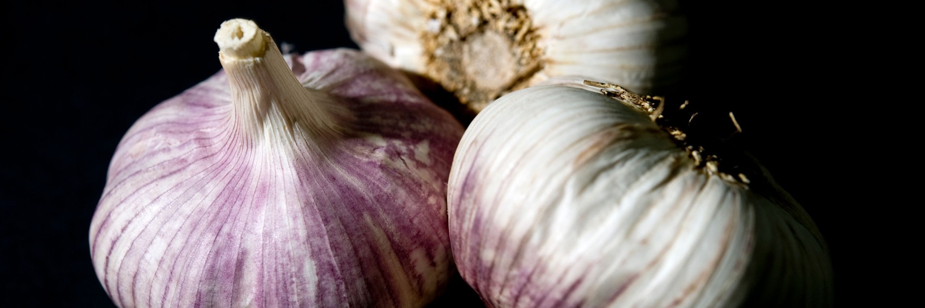 Nicht nur stark im Geschmack: Knoblauch wird eine gesundheitsfördernde Wirkung nachgesagt.&nbsp;