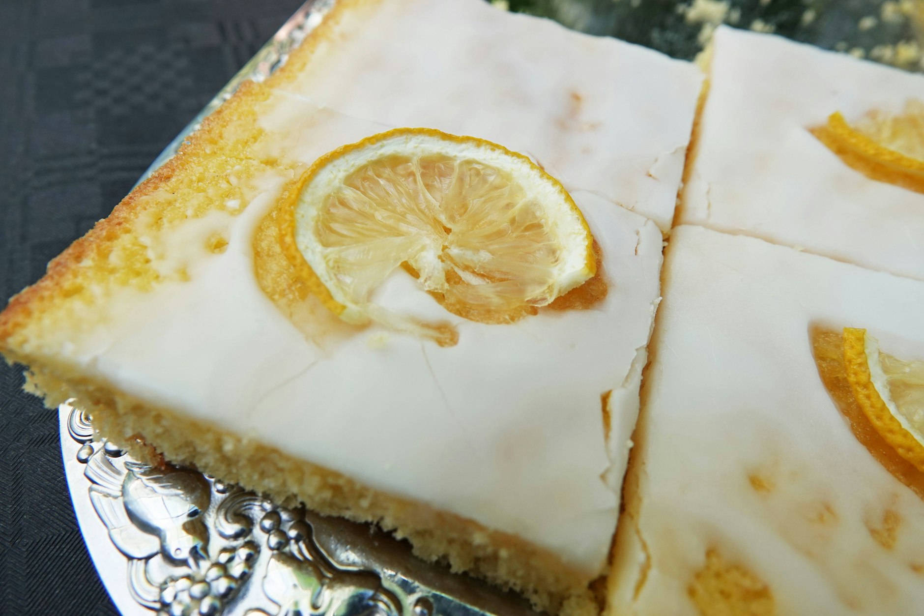 Selterskuchen: Auch Zuckerguss und Zitrone sind als Topping lecker. 