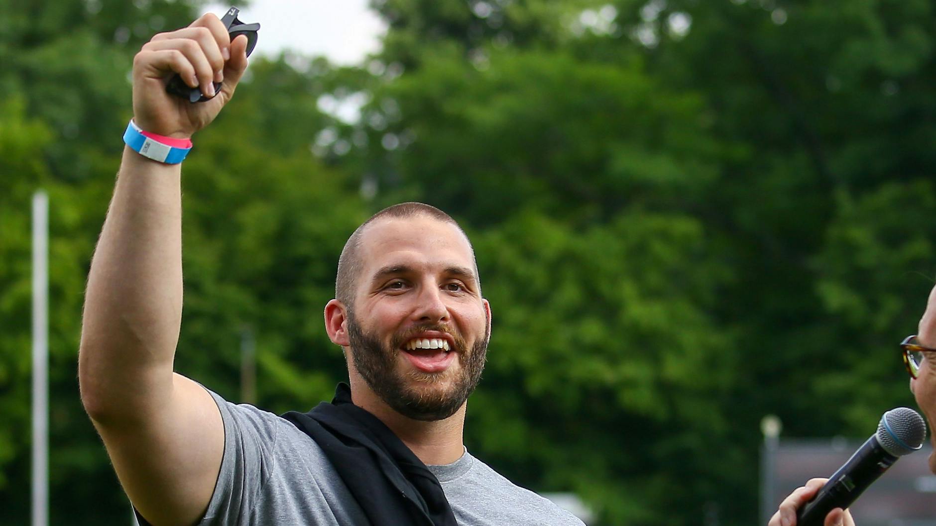 Hallo Berlin: der frühere NFL-Profi Björn Werner (l.) engagiert sich künftig bei Berlin Thunder.