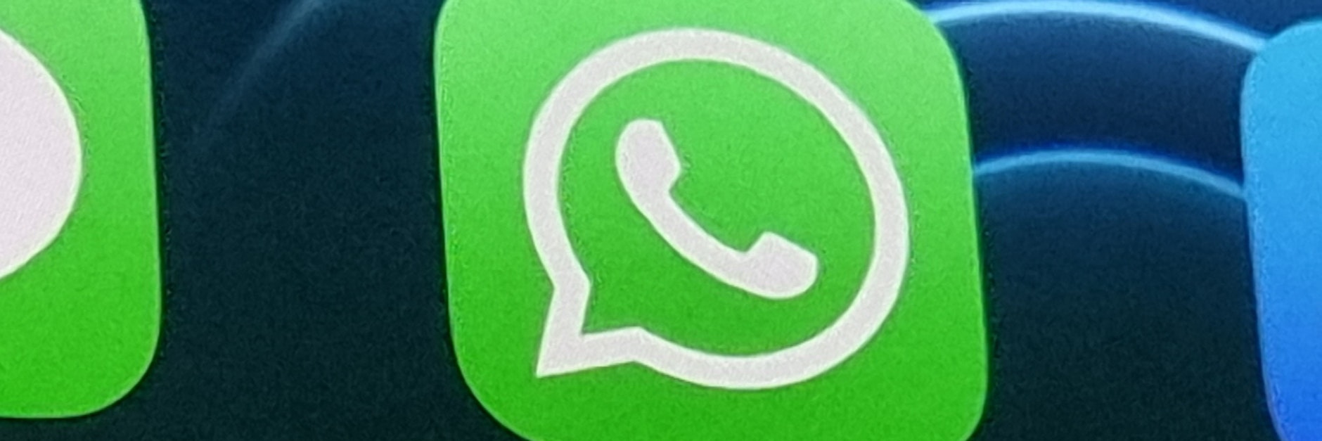 Immer wieder nehmen Betrüger via WhatsApp Kontakt mit ihren Opfern auf.