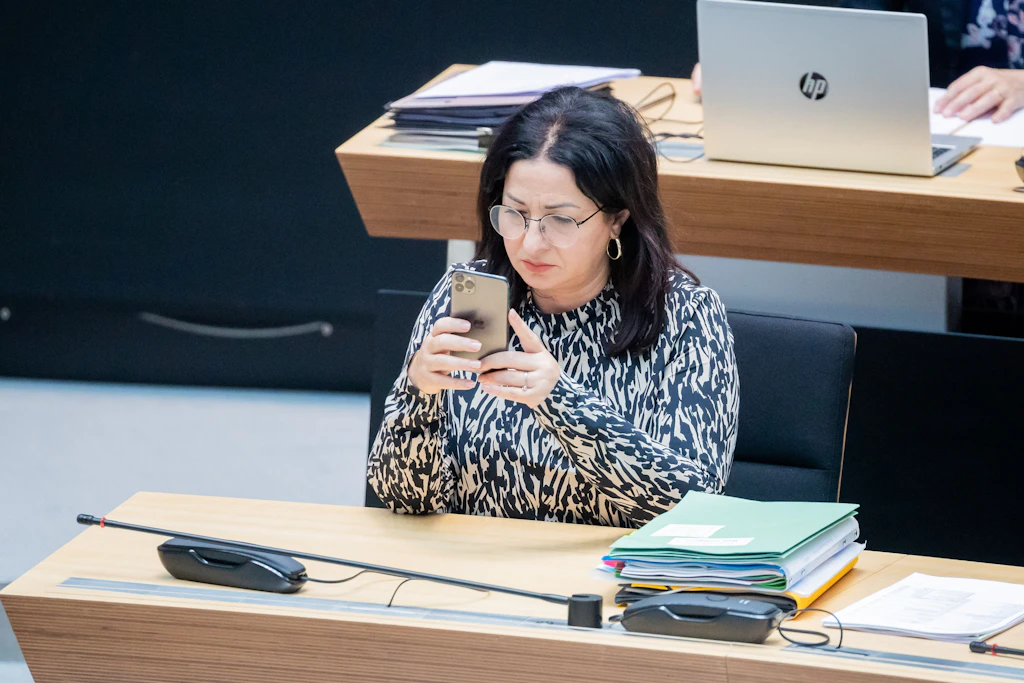 2G in Berlin: SPD-Frau Kalayci sperrt die Kinder aus