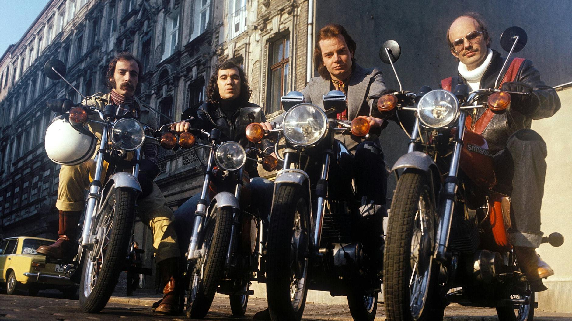 Die DDR-Band City (1977): Damals hatten Toni Krahl, Georgi Gogow , Klaus Selmke (starb 2020), Fritz Puppel (v.li.) noch Haare.