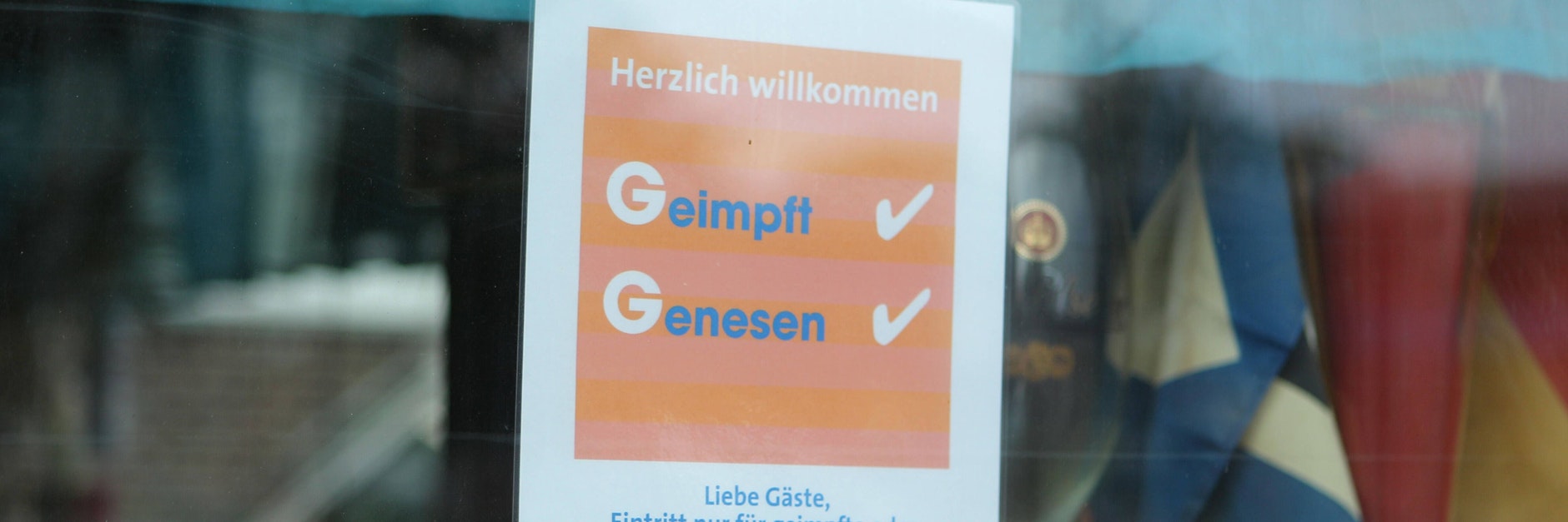 2G-Regel - Zutritt nur für geimpfte und genesene Personen. Ein negativer Corona-Test genügt dann nicht mehr.