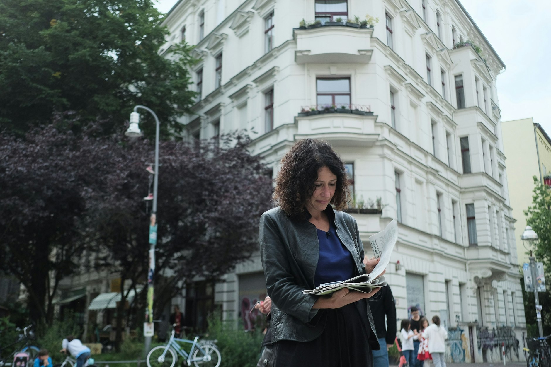 Die unbekannte Spitzenkandidatin: Bettina Jarasch in Berlin Schöneberg.