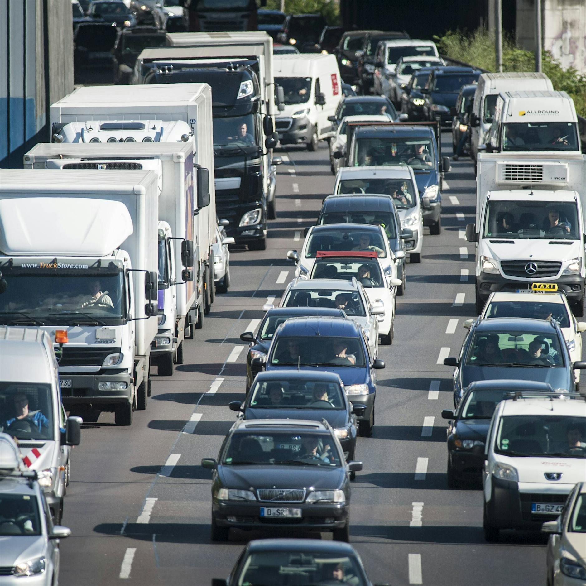 Trotz Klimaschutz: Immer mehr Autos zugelassen