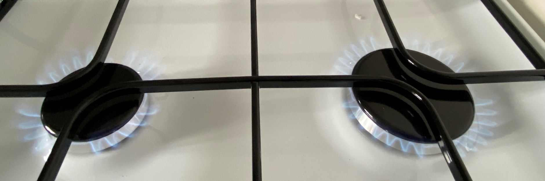 Heizen mit dem Herd ist zwar grundsätzlich verboten. Trotzdem wärmen viele Russen bis zum Start der Heizperiode so ihre Wohnungen.