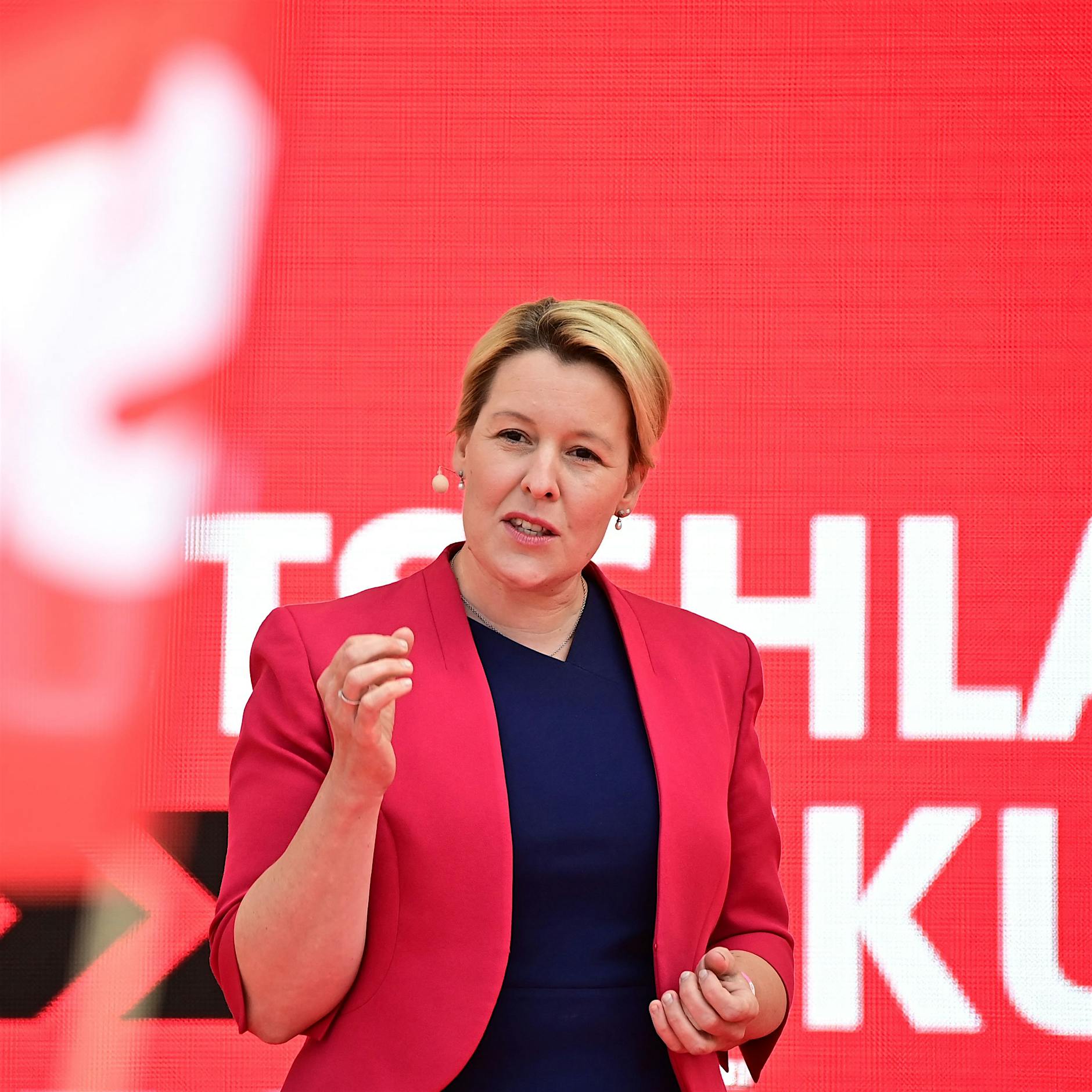 Neue Wahlumfragen in Berlin: Mal Kopf-an-Kopf-Rennen, mal SPD klar vorn