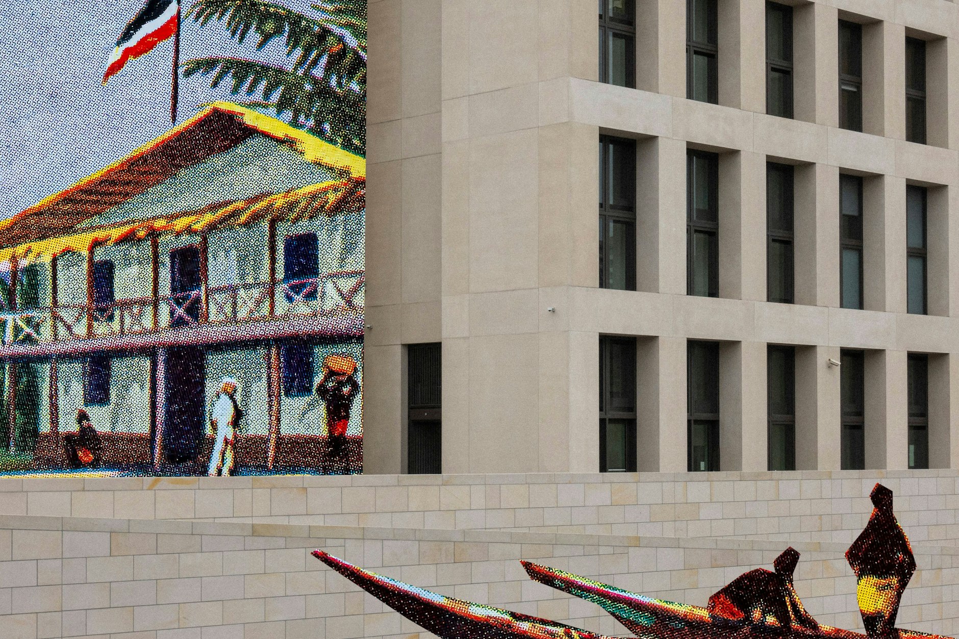 Das Humboldt-Forum wird derzeit zu einer Art Zentrum für erinnerungspolitische Auseinandersetzung mit Deutschlands kulturellem Erbe.