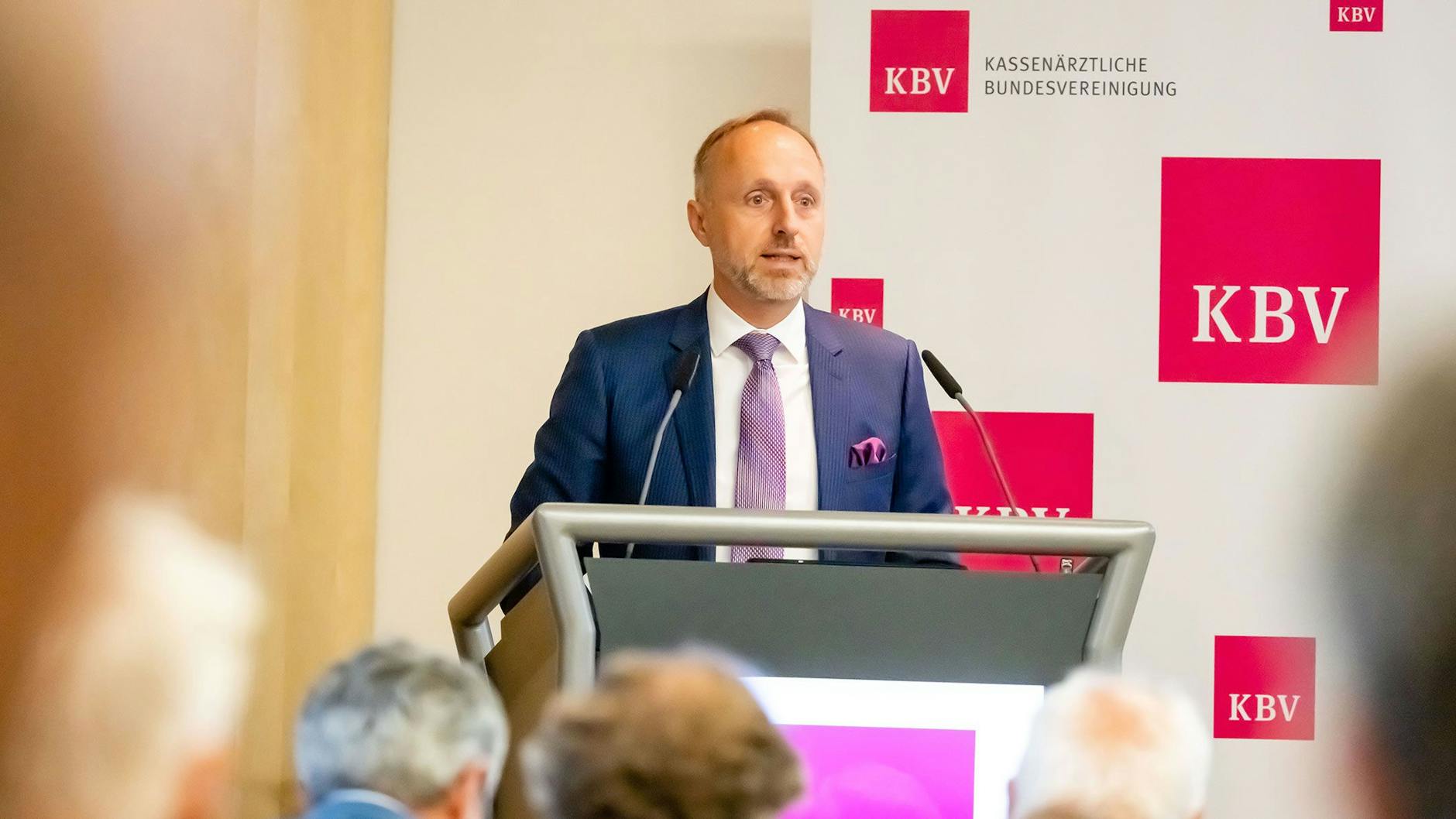 Dr. Stephan Hofmeister