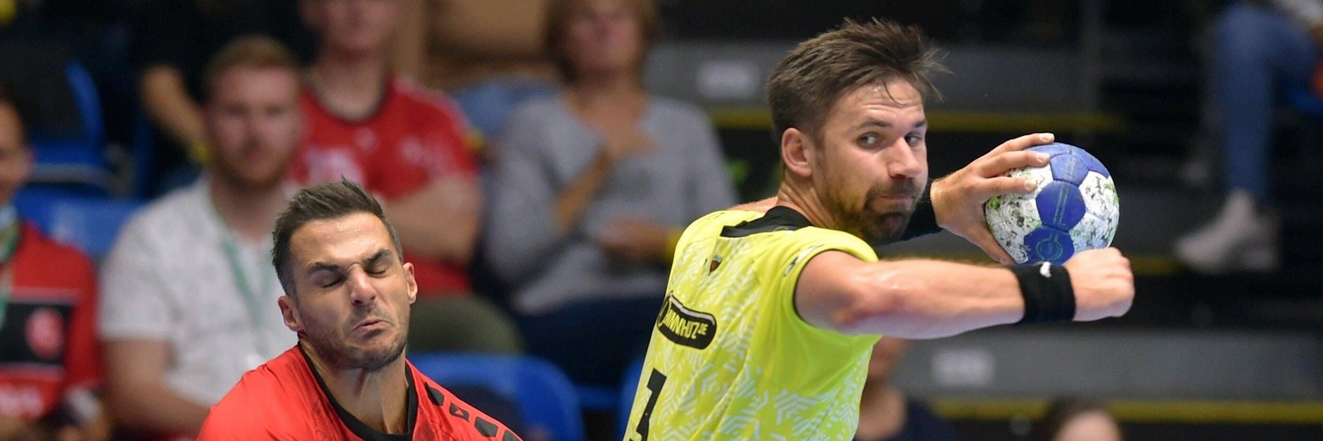 Füchse-Ass Fabian Wiede steuert zum Erfolg bei der MT Melsungen vier Tore bei. 