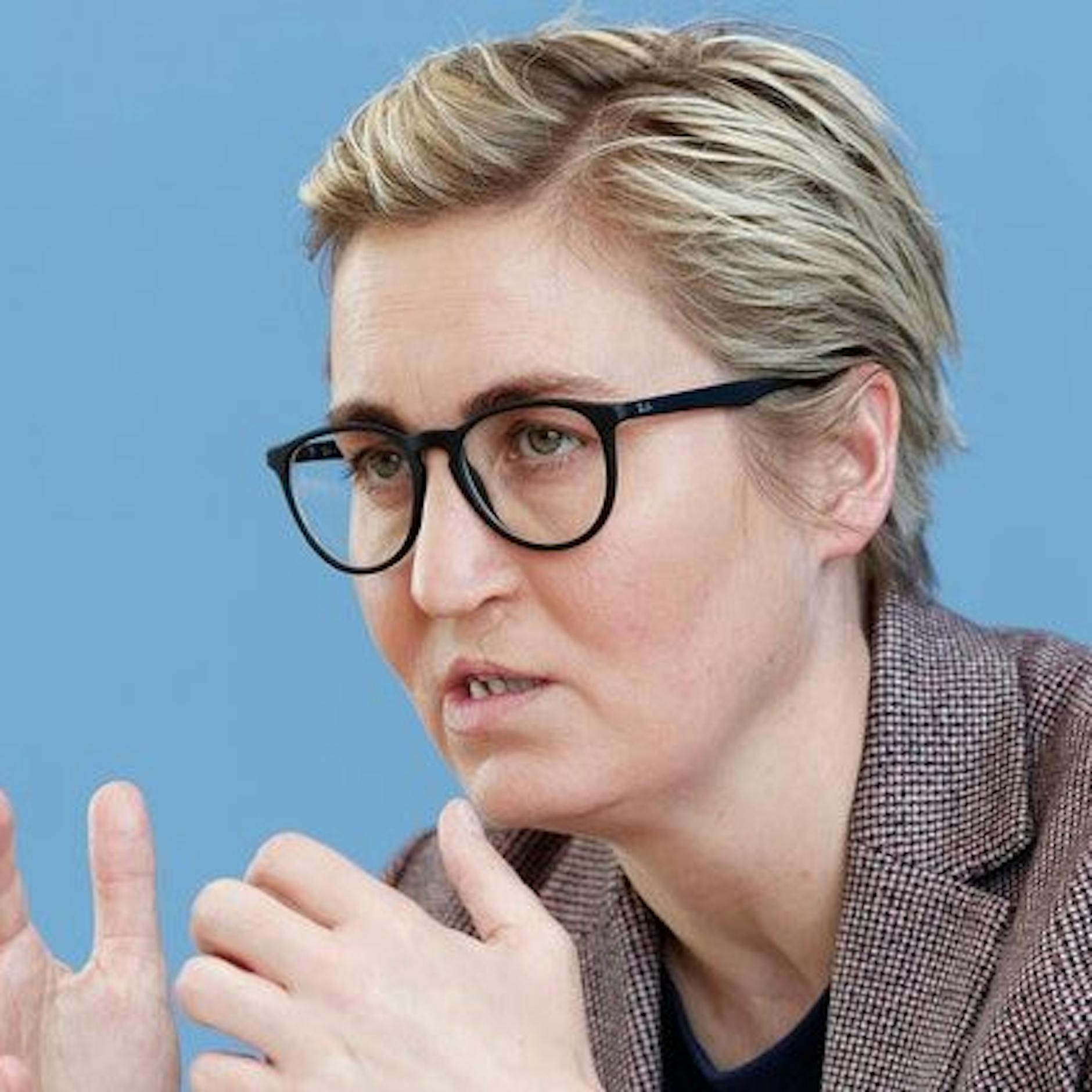 Linke will Hartz-IV-Regelsatz um 100 Euro erhöhen