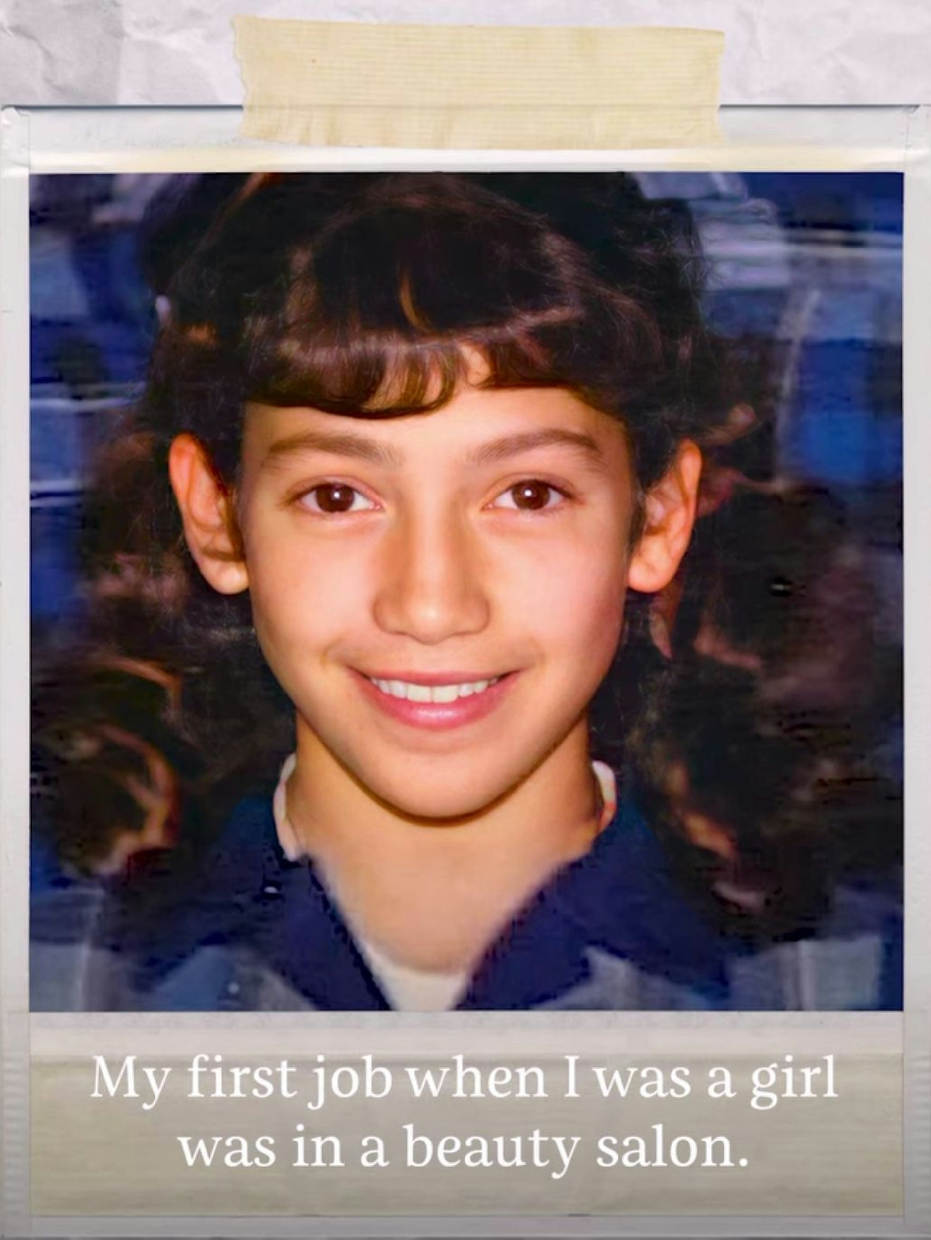 Jennifer Lopez zeigte Fotos von sich als Mädchen, ihr erster Job sei in einem Beauty-Salon gewesen.