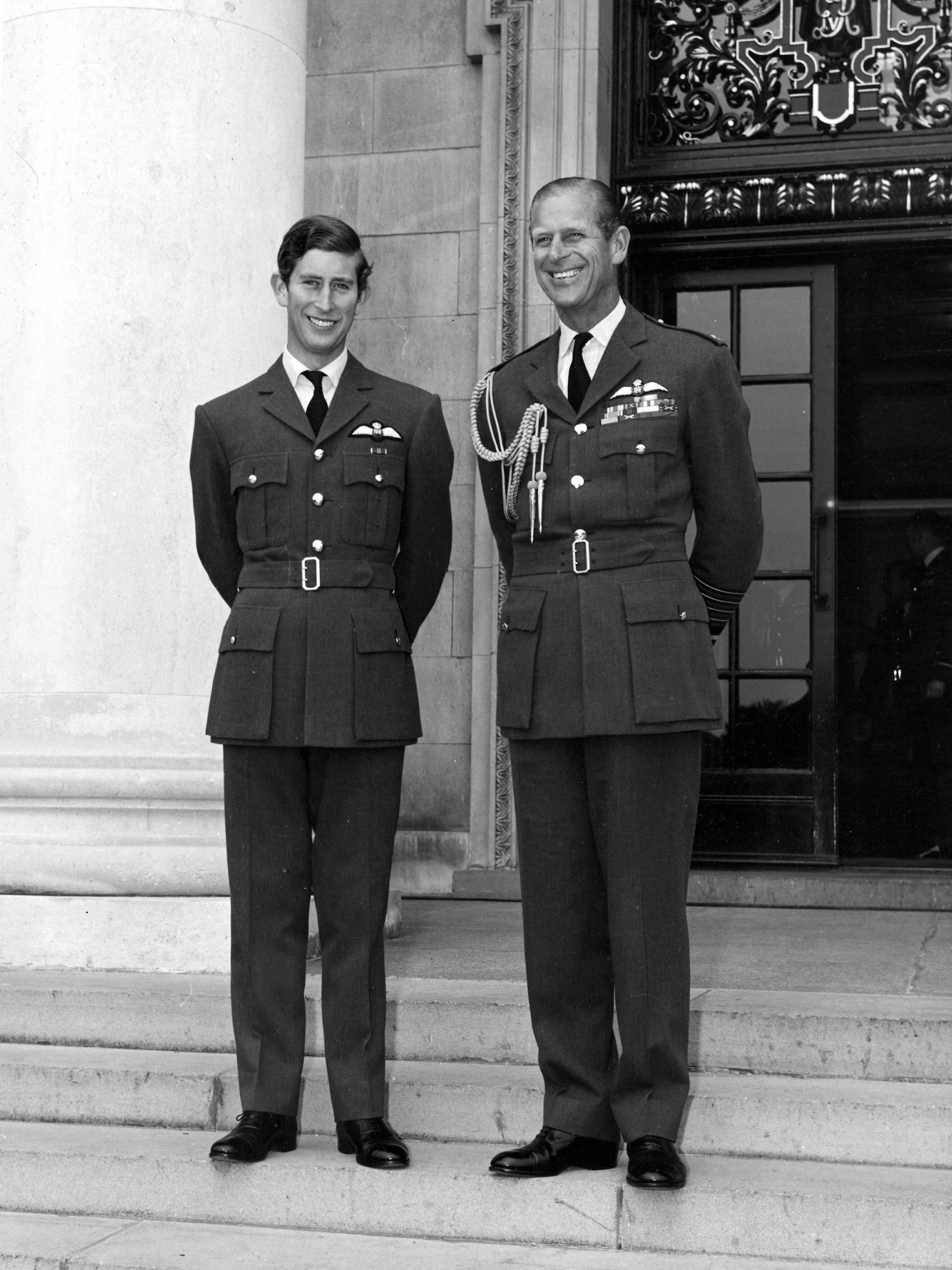 Prinz Philip und sein Sohn Charles im Jahr 1971.