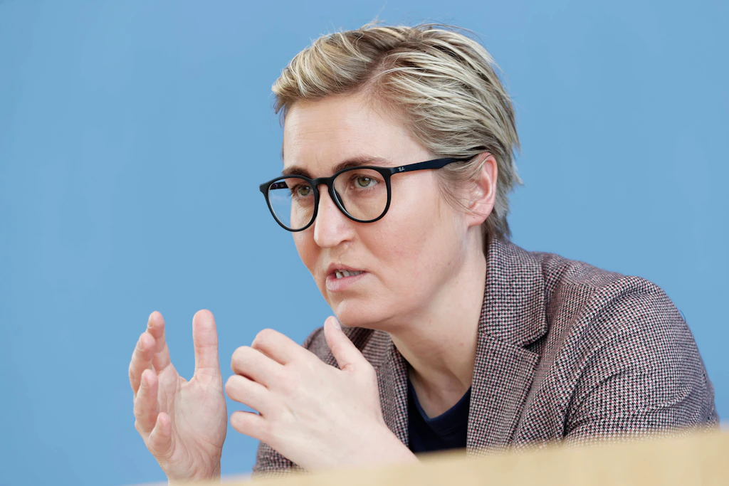 Linke-Chefin: Hartz IV sofort nach der Wahl erhöhen