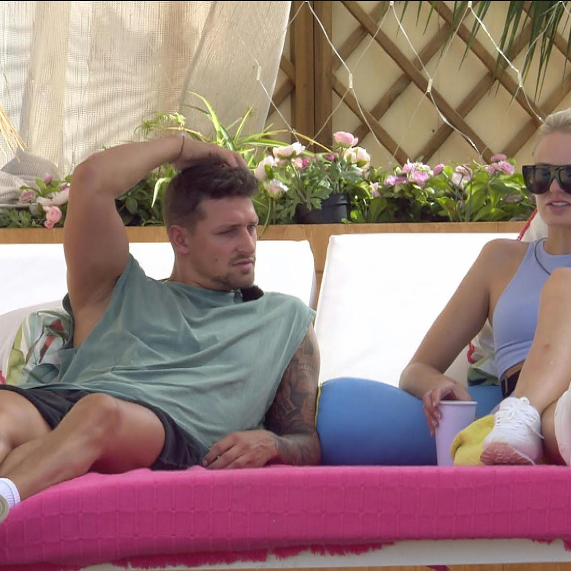 „Love Island“: Jannik kann sich wieder nicht entscheiden – und bekommt von Franzi eine richtige Ansage!