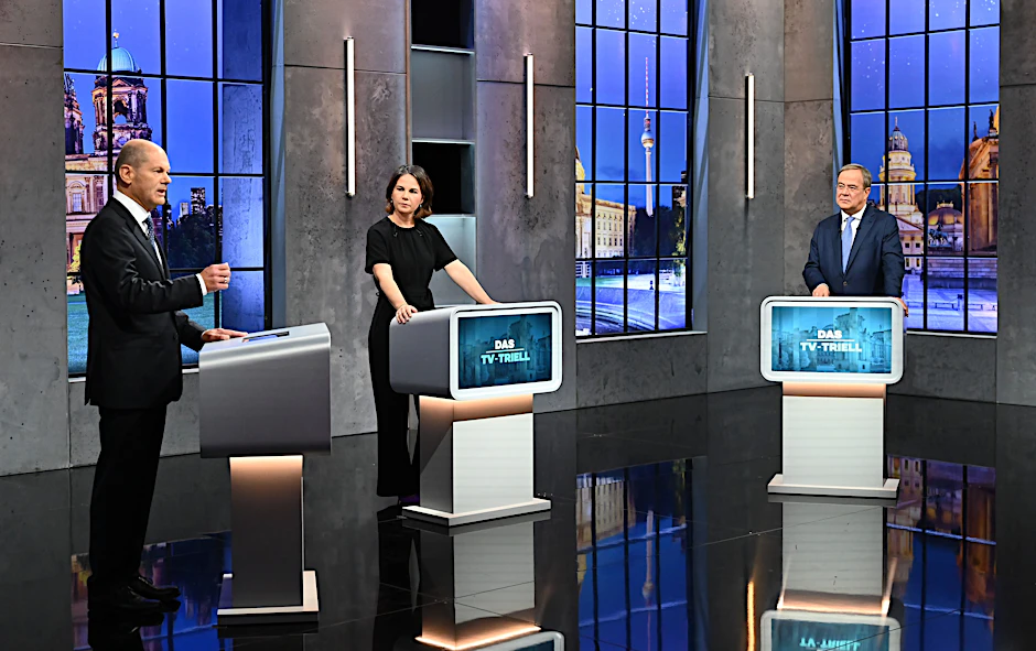 Die Kandidaten und die Kandidatin beim dritten und letzten Triell vor der Bundestagswahl am Sonntag: Olaf Scholz (SPD, l.), Annalena Baerbock (Grüne) und Armin Laschet (CDU).
