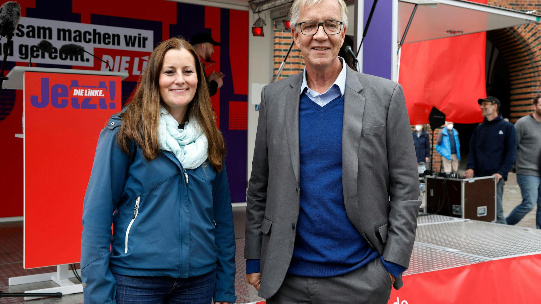 Schwerer Stand im Wahlkampf: Die Spitzenkandidaten der Linkspartei, Janine Wissler und Dietmar Bartsch in Stralsund.