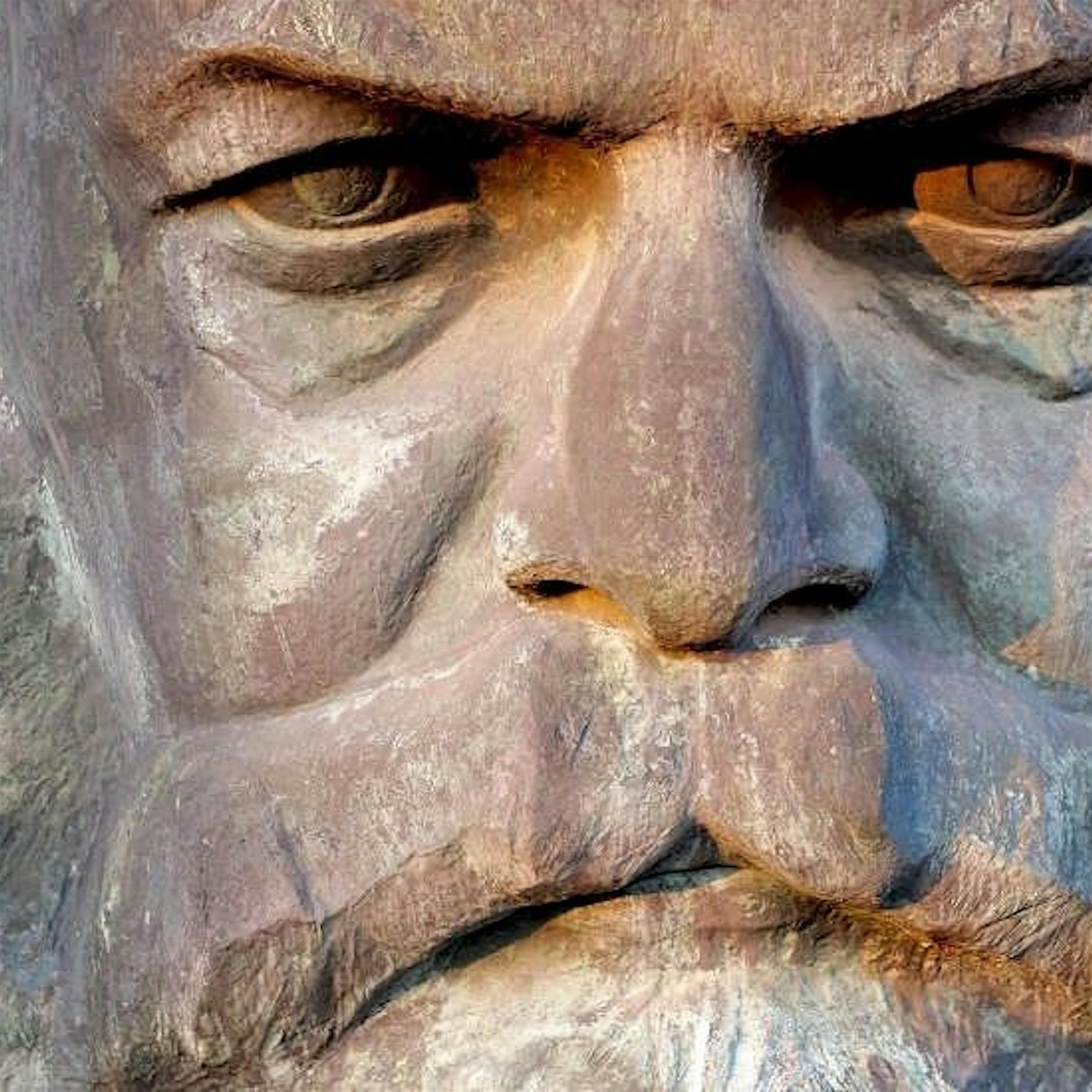 Der Nischel geht auf Reisen: Ein Film über den Karl-Marx-Kopf