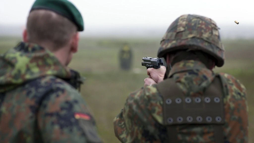 Suche nach der Schattenarmee, die den Umsturz in Deutschland plant
