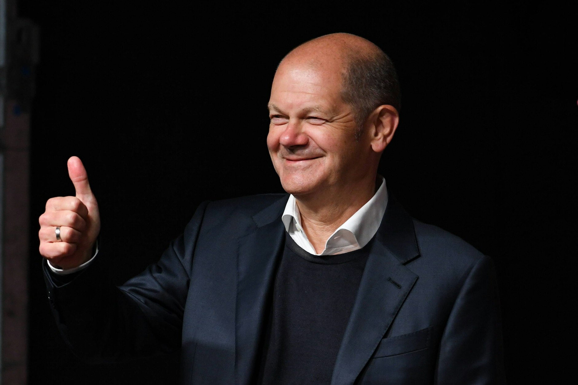 Für den SPD-Spitzenkandidaten Olaf Scholz läuft der Wahlkampf gut. Unangenehme Fragen verschiebt er offenbar lieber auf die Zeit nach dem Wahlsonntag.