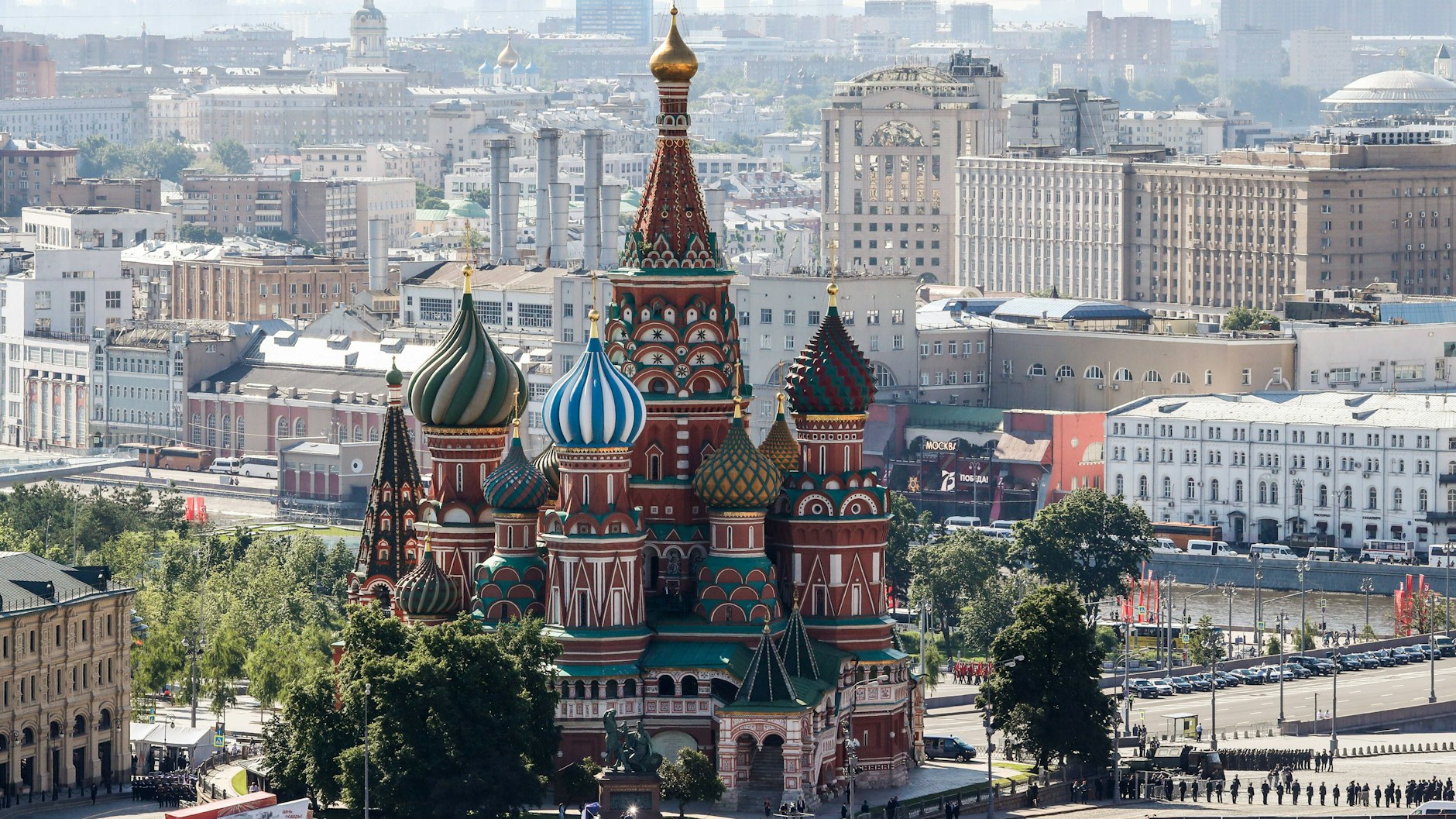 Die Basilius-Kathedrale in Moskau ist eines der Wahrzeichen Russlands.