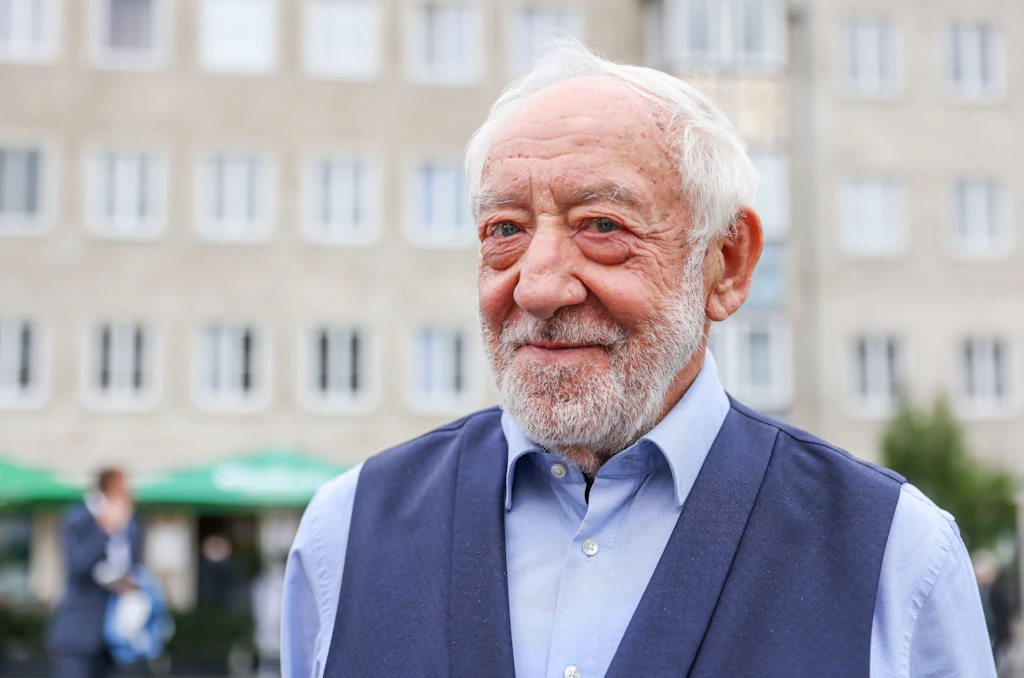 Dieter Hallervorden singt Silvester am Brandenburger Tor