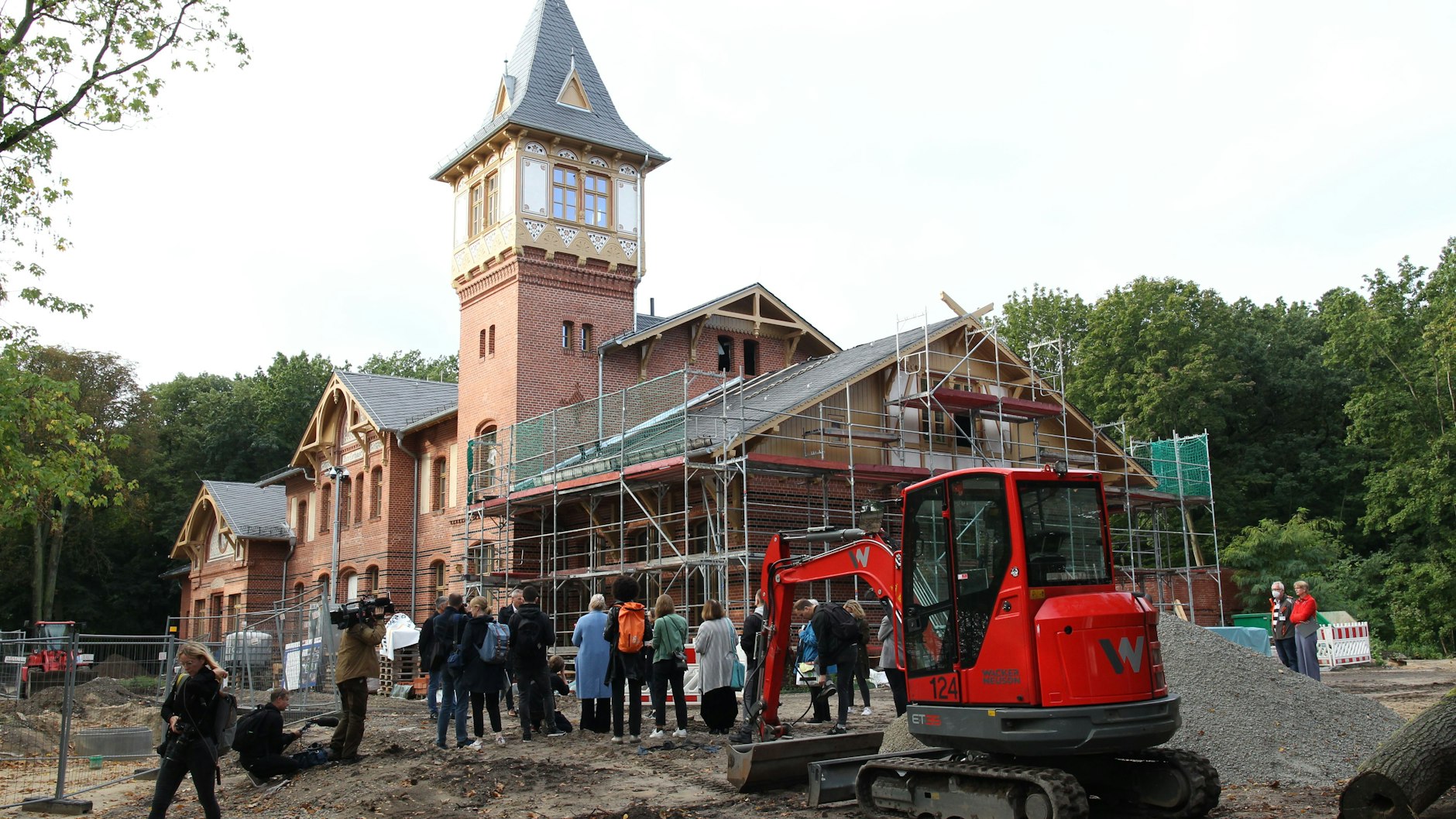 Im Herbst 2022 soll das Eierhäuschen wieder im Spreepark öffnen: Zehn Millionen Euro aus Fördermitteln zahlte der Senat für die Sanierung des Ausflugslokals.