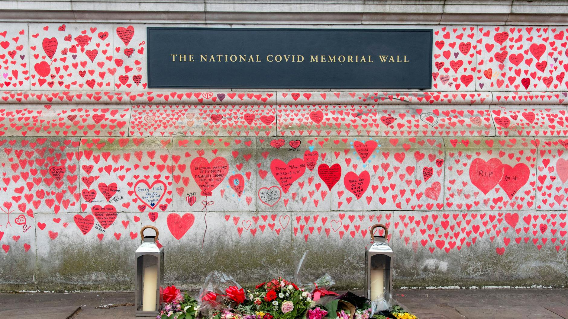 136.000 Britinnen und Briten sind schon am Coronavirus gestorben – und zwei Monate nach dem sogenannten „Freedom Day“ steigt die Todesrate immer weiter. Das darf kein Beispiel für Deutschland werden.