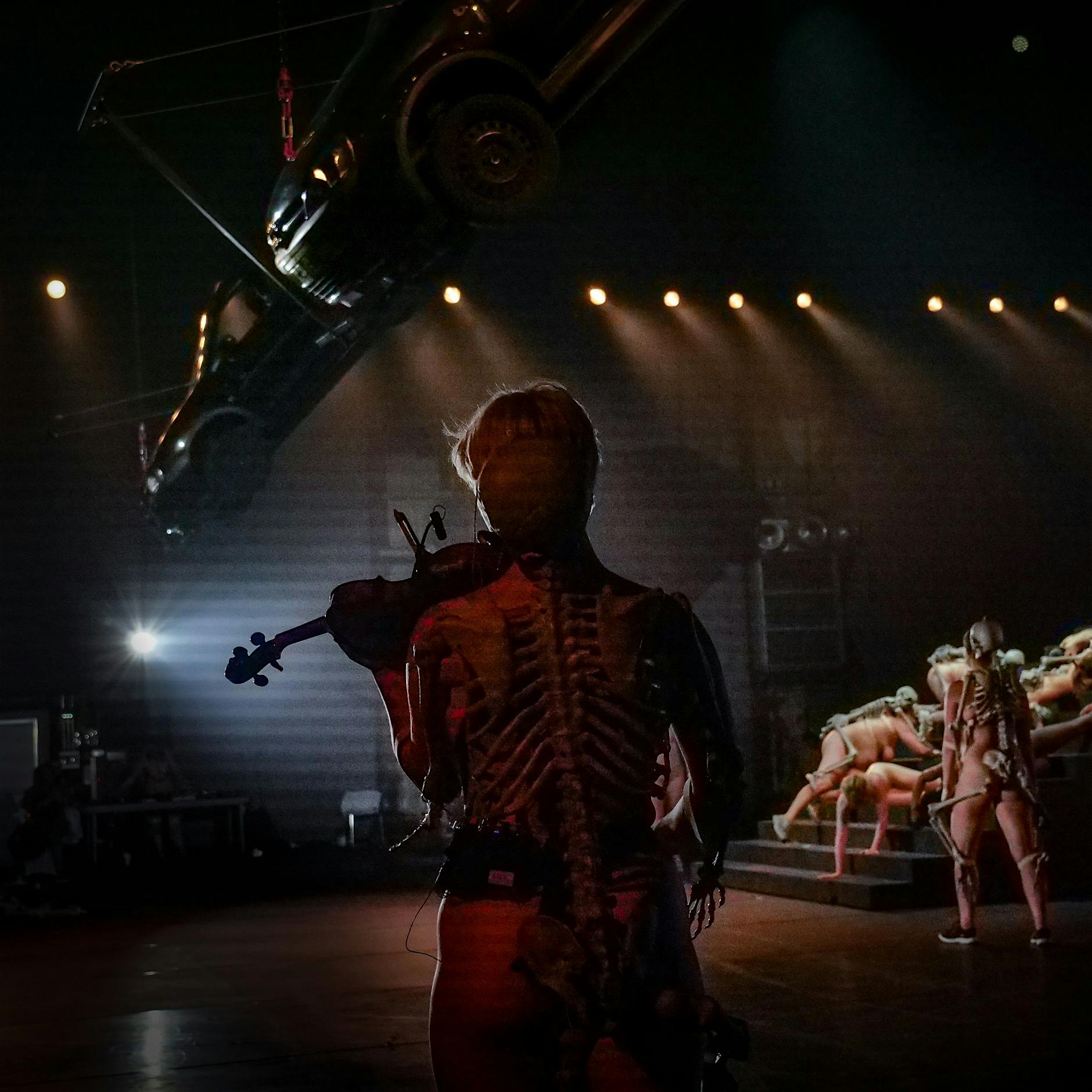 Ohne Schamgrenzen: „A Divine Comedy“ von Florentina Holzinger an der Volksbühne