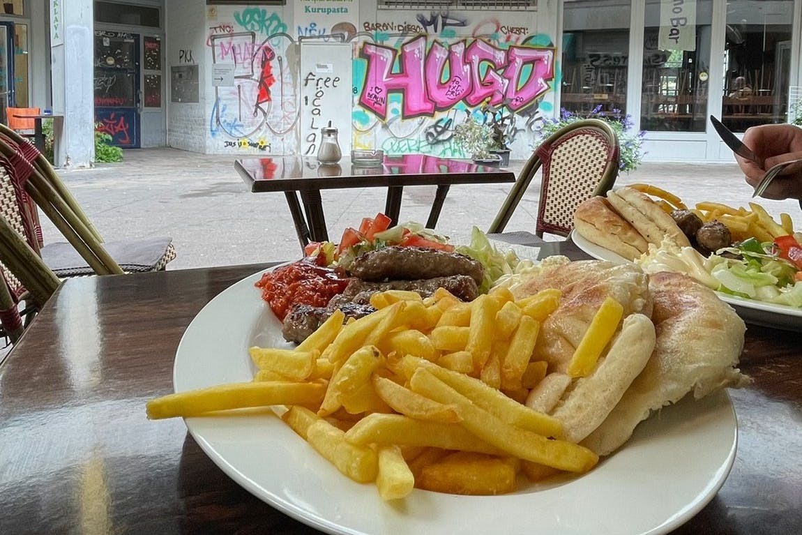 Das Glück des Vielvölkerstaats: Fünf Röllchen sind fünf zu wenig.