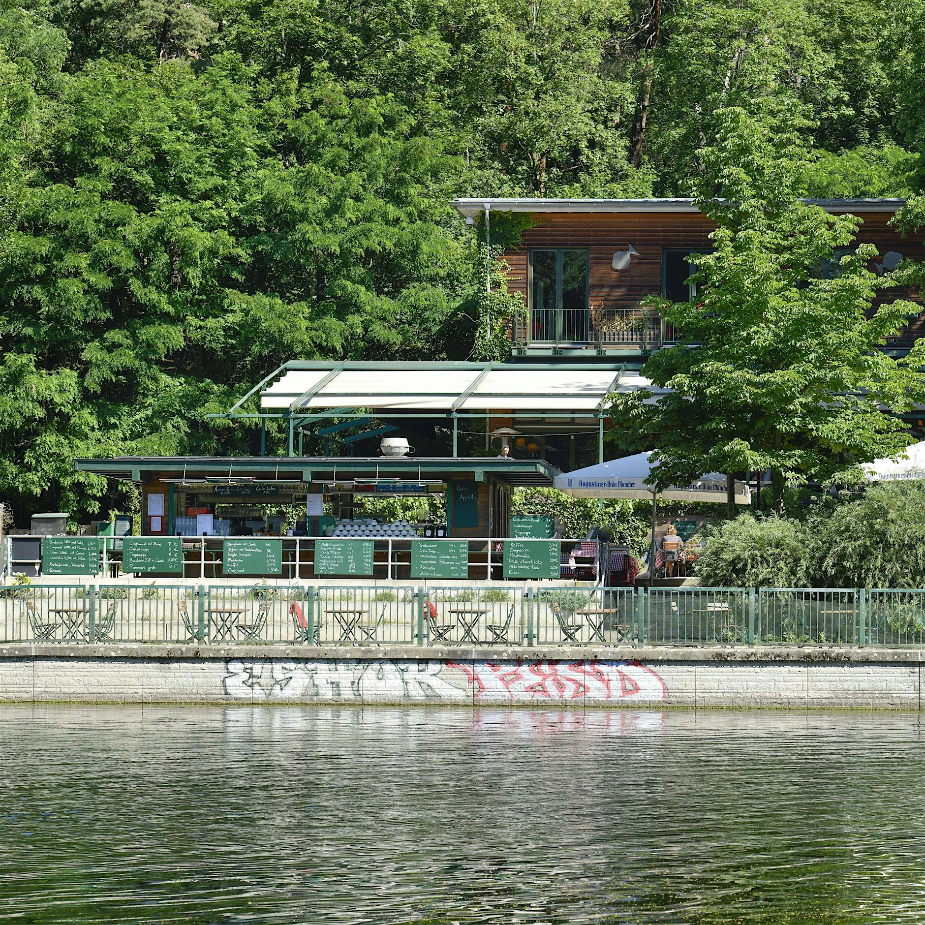 Nur für Geimpfte: Warum ein Zehlendorfer Wirt für Oktoberfest auf 1G-Regel setzt