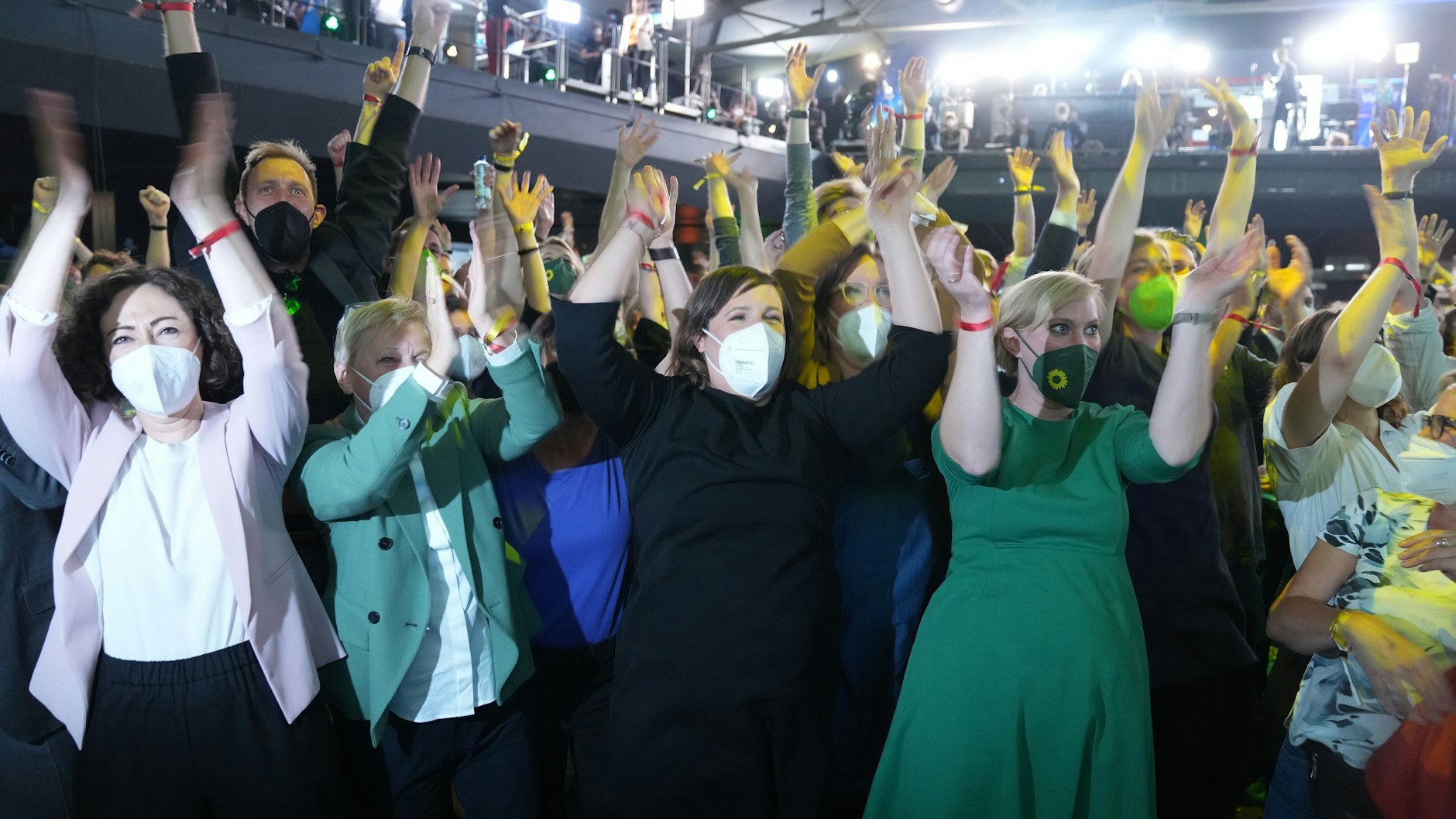 Die Grünen feiern sich auf der Wahlparty in der Columbiahalle in Berlin als Sieger.&nbsp;&nbsp;