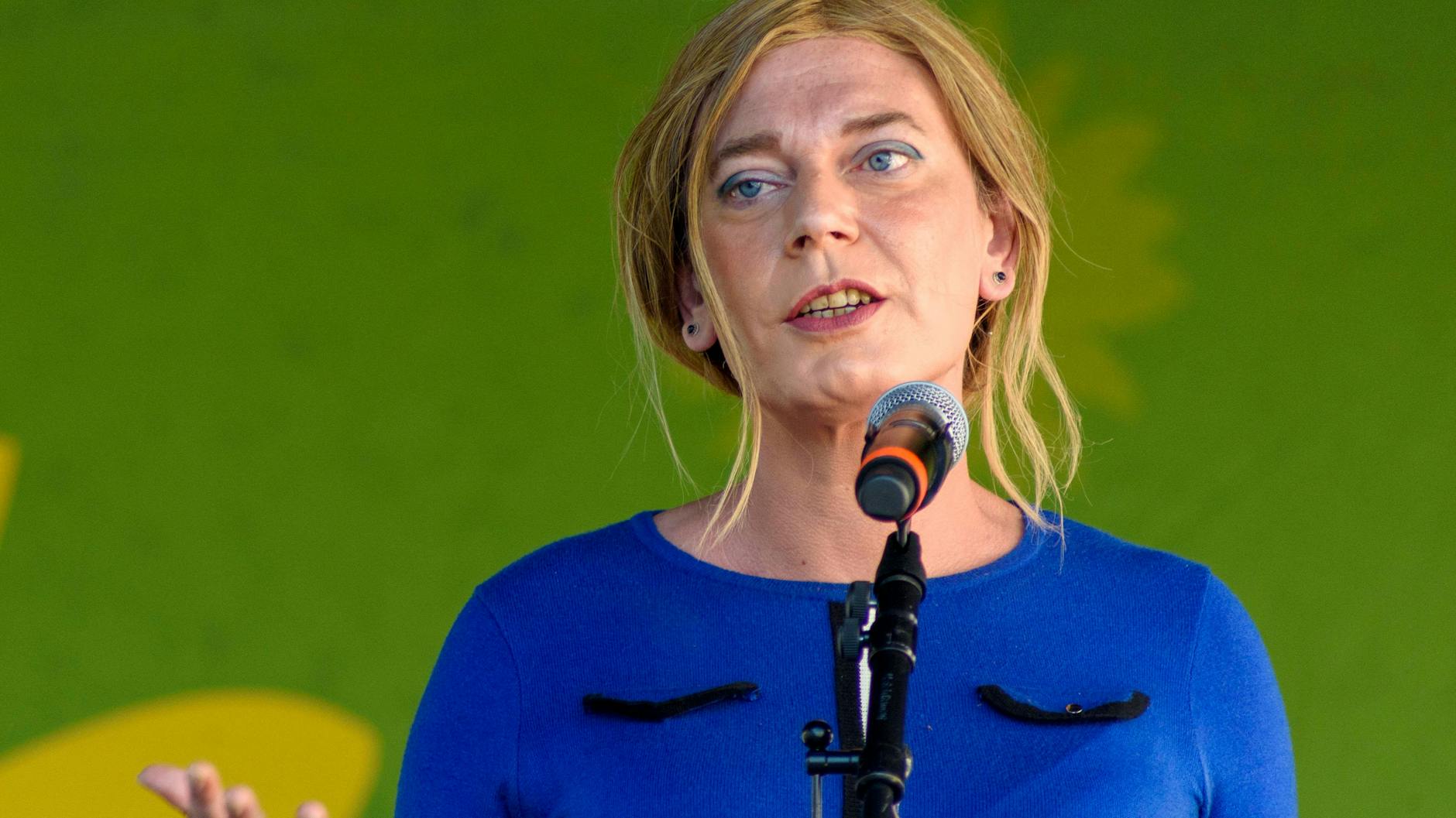 Tessa Ganserer bei einer Wahlkampfveranstaltung der Grünen (Archivbild)