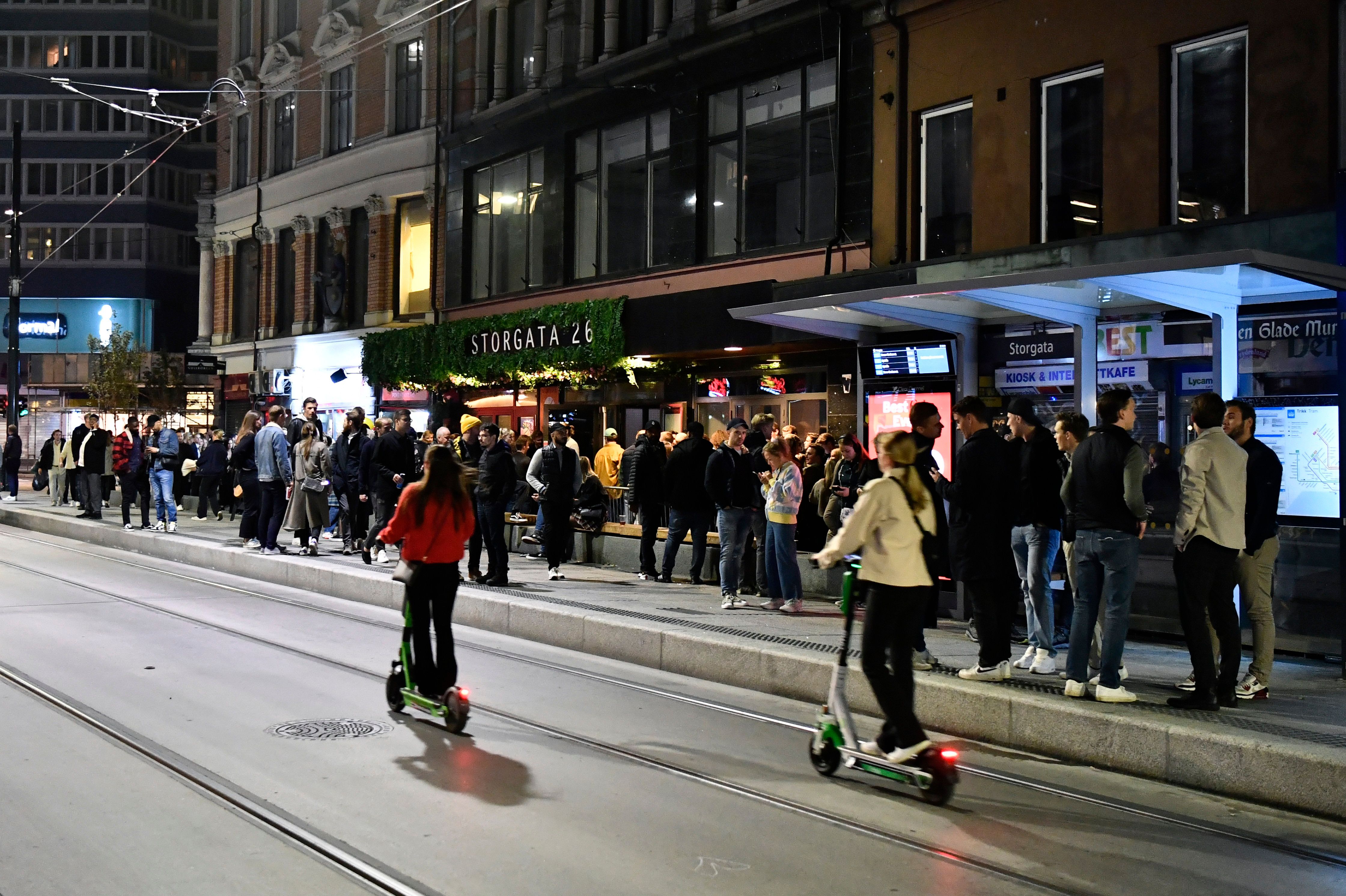 Image - Ende der Corona-Regeln in Norwegen: Viele Partys und Schlägereien